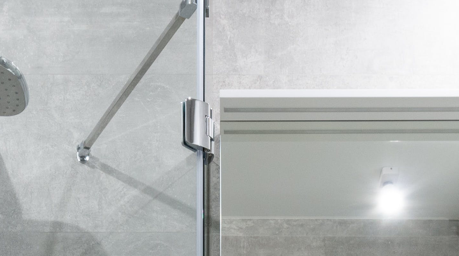 <h2><span style="font-size:20px;"><span style="line-height:1;"><strong>Bisagra de vidrio</strong></span></span></h2> 