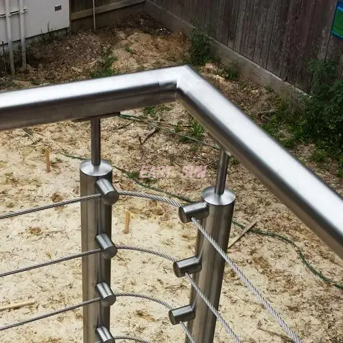 Conector de tubo de codo de tubo de barandilla de 90 grados de acero inoxidable para barandilla de escalera