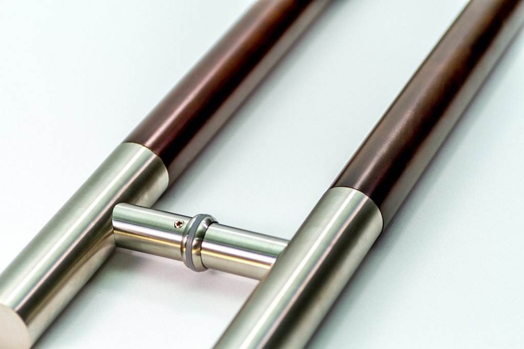 Elegir e instalar manijas para puertas de ducha